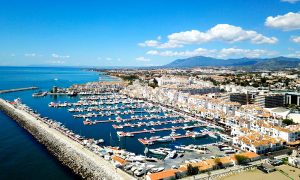 vivir en Puerto Banús portada
